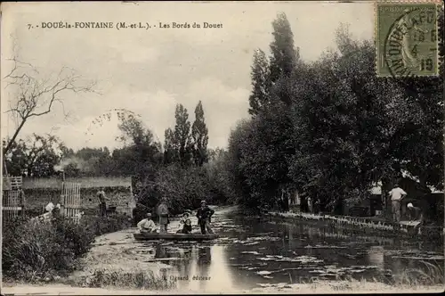 Ak Doué la Fontaine Maine et Loire, Les Bords du Douet