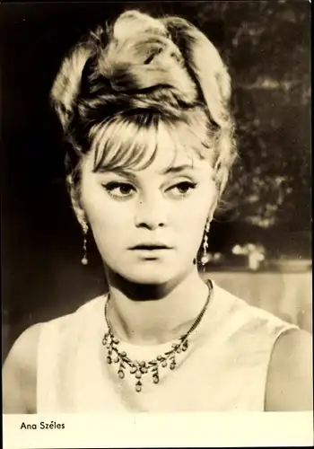 Ak Schauspielerin Ana Szeles, Portrait, Kette