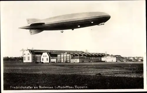 Ak Friedrichshafen am Bodensee, Luftschiffbau, Luftschiffhalle, LZ 127 Graf Zeppelin