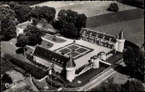 Ak Seiches Maine et Loire, Chateau Le Verger, Flugbild