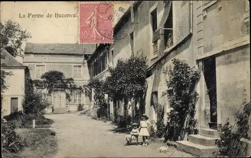 Ak Buzenval Hauts de Seine, vue générale de la Ferme, des enfants