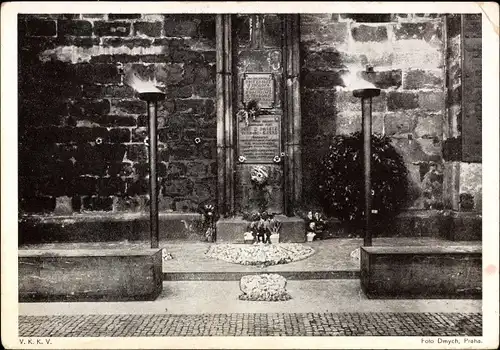 Ak Praha Prag, Grabmal des unbekannten Soldaten