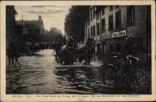 Ak Weida in Thüringen, Geraer Straße, Hochwasser 1924, Geschäftshaus Franz Rothe, Fahrrad