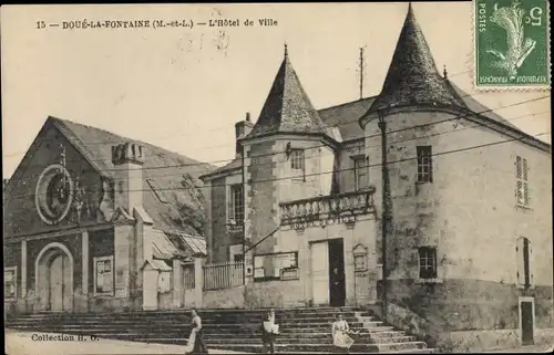 Ak Doué la Fontaine Maine et Loire, L'Hotel de Ville