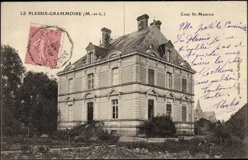 Ak Le Plessis Grammoire Maine et Loire, Cour Saint Maurice