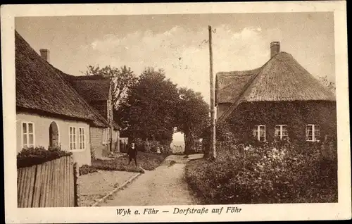 Ak Wyk auf Föhr Nordfriesland, Dorfstraße