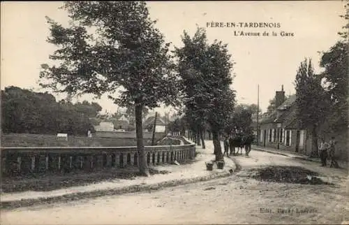 Ak Fère en Tardenois Aisne, L'Avenue de la Gare