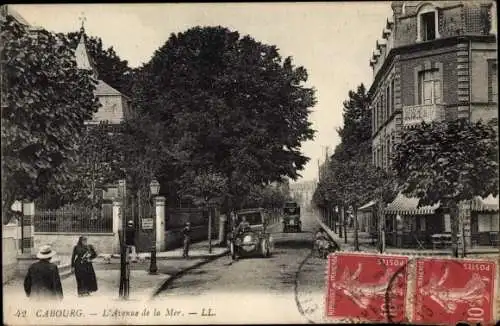 Ak Cabourg Calvados, Avenue de la Mer, Autos