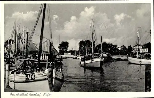 Ak Niendorf Timmendorfer Strand, Partie am Hafen