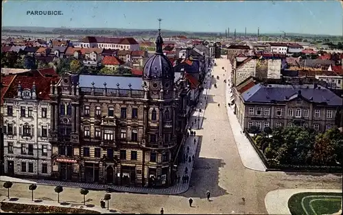 Ak Pardubice Pardubitz Stadt, Blick auf den Ort, Straßenpartie, Gasthaus Panorama