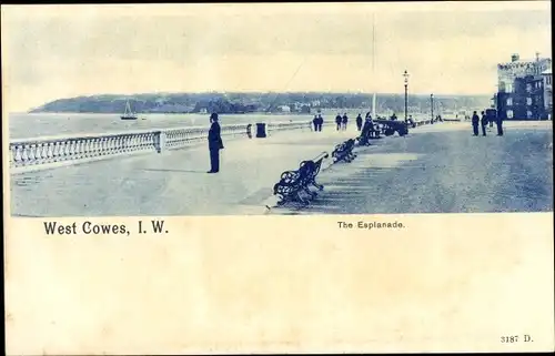 Ak West Cowes Isle of Wight South East England, The Esplanade