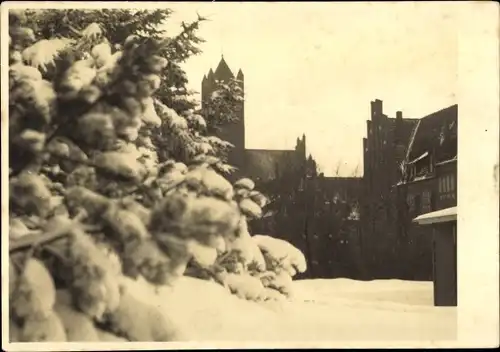 Foto Ak Stralsund, Jakobikirche, Turm, Giebel, Schnee