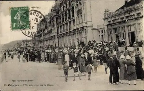 Ak Cabourg Calvados, Fete enfantine sur la Digue