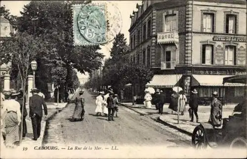 Ak Cabourg Calvados, Rue de la Mer, Hotel de la Poste