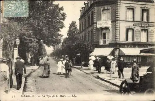 Ak Cabourg Calvados, Rue de la Mer, Hotel de la Poste