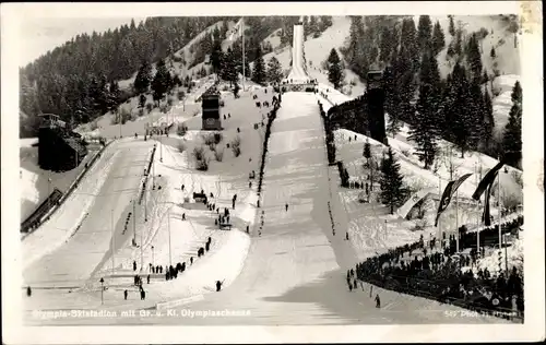 Ak Garmisch Partenkirchen in Oberbayern,Olympia Skistadion,  Gr. Kl. Olympiaschanze