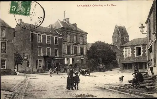 Ak Cahagnes Calvados, La Place