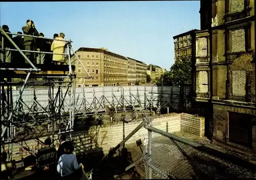 Ak Berlin Mitte, Bernauer Straße, Aussichtsturm, Berliner Mauer, innerdeutsche Grenze