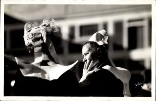 Ak Pont Aven Finistère, La Douce France, Bretagne, Coiffes, Trachten