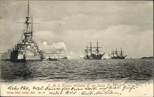Ak Deutsches Kriegsschiff, SMS Kaiser Wilhelm II, Linienschiff im Salut