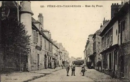 Ak Fère en Tardenois Aisne, Rue du Pont