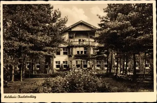 Ak Sommerfeld Kremmen im Kreis Oberhavel, Waldhaus Charlottenburg, Klinikgebäude