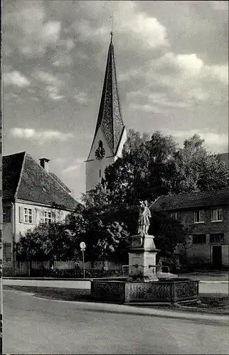 Ak Donzdorf im Kreis Göppingen Baden Württemberg, Brunnen, Kirche