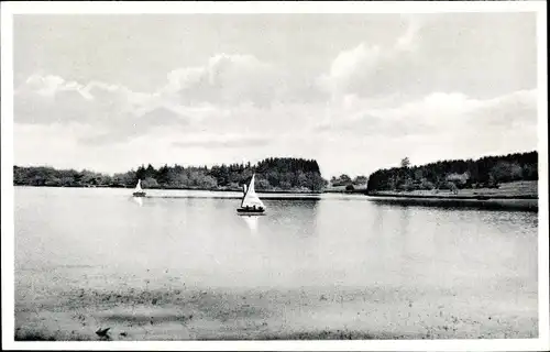 Ak Heisterberg Driedorf im Westerwald, Segelpartie auf dem Weiher