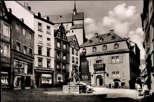 Ak Cochem an der Mosel, Marktplatz, Brunnen