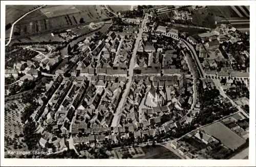 Ak Kenzingen im Breisgau Baden Württemberg, Fliegeraufnahme