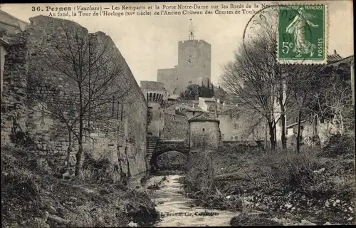 Ak Pernes Vaucluse, Les Remparts et la Porte Notre Dame