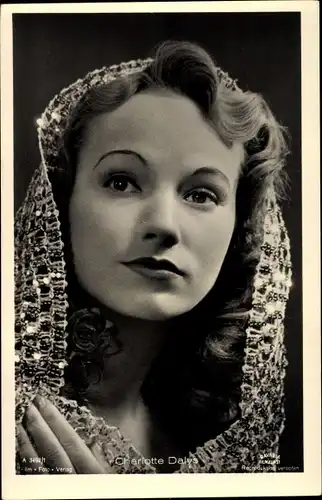 Ak Schauspielerin Charlotte Dalys, Portrait