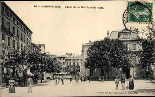 Ak Carpentras Vaucluse, Place de la Mairie