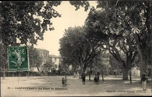 Ak Carpentras Vaucluse, La Place du Quinconce