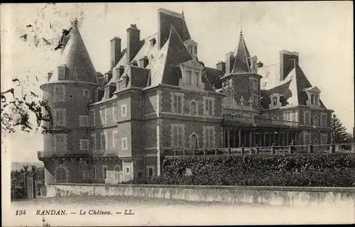 Ak Randan Puy de Dôme, Vue prise du Chateau, Facade