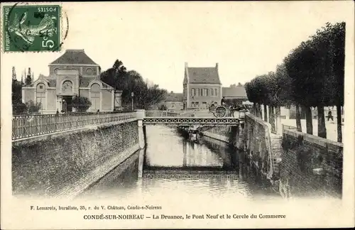 Ak Condé sur Noireau Calvados, La Druance, Pont Neuf, Cercle du Commerce