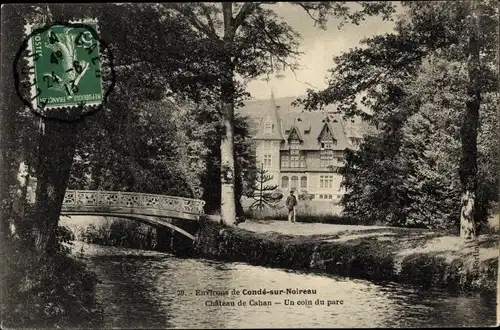Ak Condé sur Noireau Calvados, Chateau de Cahan, Un coin du parc