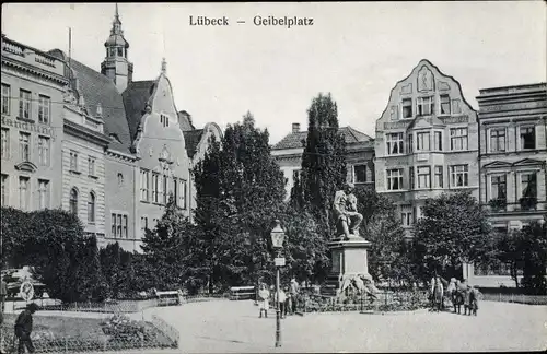 Ak Lübeck in Schleswig Holstein, Geibeldenkmal, Geibelplatz