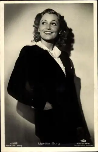 Ak Schauspielerin Monika Burg, Portrait