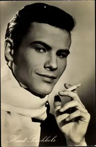 Ak Schauspieler Horst Buchholz, Zigarette, Portrait