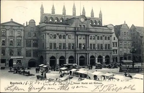 Ak Hansestadt Rostock, Neuer Markt m. Rathaus