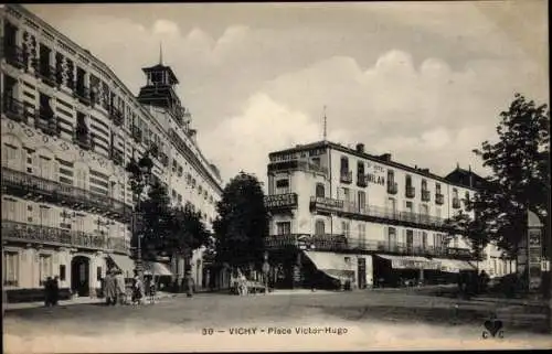 Ak Vichy Allier, Place Victor Hugo