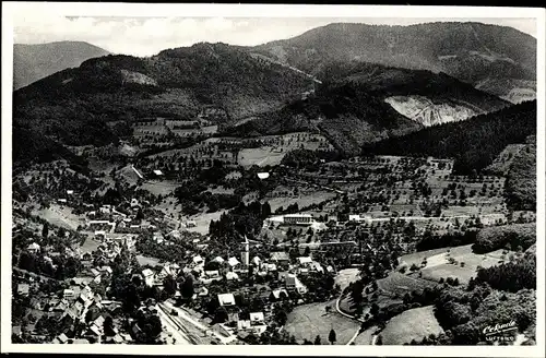 Ak Ottenhöfen im Schwarzwald Ortenaukreis, Ort mit Umgebung, Fliegeraufnahme