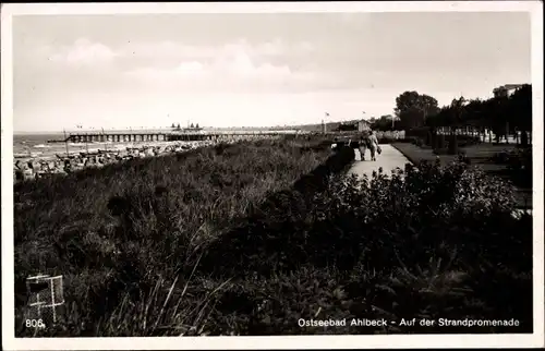 Ak Ostseebad Ahlbeck Heringsdorf auf Usedom, Partie auf der Strandpromenade