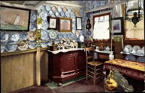 Ak Photochromie Nenke und Ostermaier 173 3058, Innenansicht Bauernhaus, Insel Marken, Teller