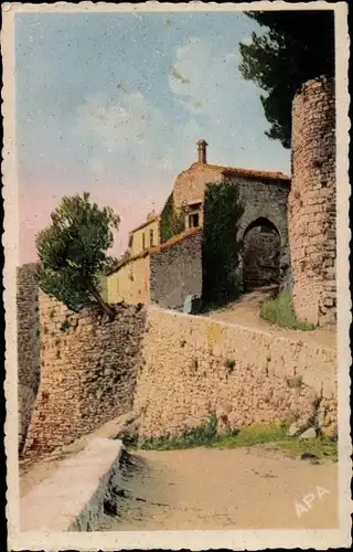 Ak Bonnieux Vaucluse, Le Portail des Chevres