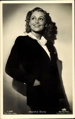 Ak Schauspielerin Monika Burg, Portrait