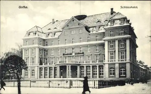 Ak Gotha in Thüringen, Schlosshotel im Winter
