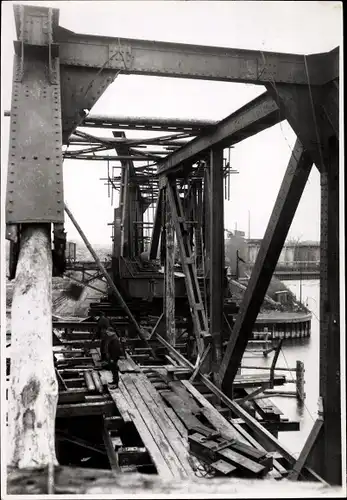 Foto Berlin Spandau Siemensstadt, Kraftwerk West, Güterbahnbrücke, 17.03.1947