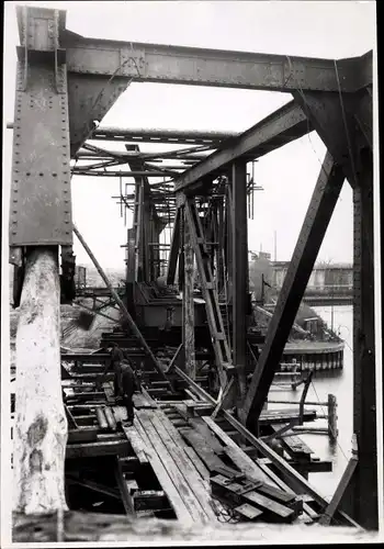 Foto Berlin Spandau Siemensstadt, Kraftwerk West, Güterbahnbrücke, 17.03.1947